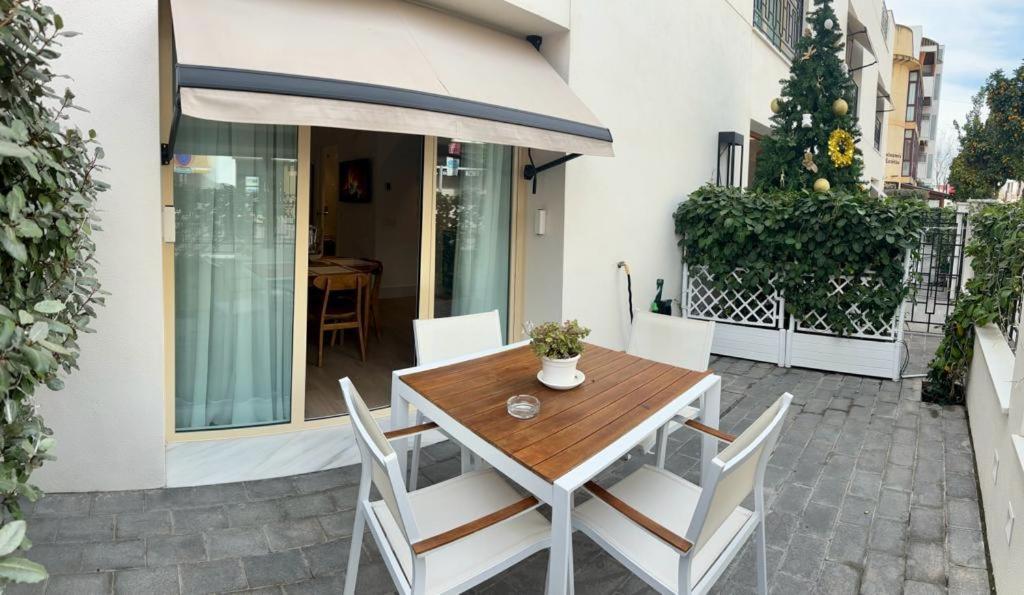 Apartamentos Turisticos La Plaza Чипіона Екстер'єр фото